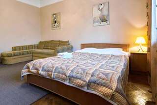 Апартаменты Home Hotel Apartments on Lva Tolstogo Киев Апартаменты: ул. Льва Толстого, 5А-6