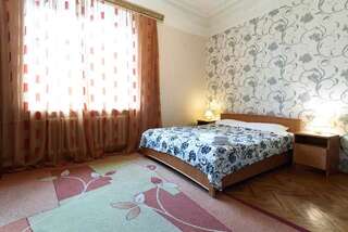 Апартаменты Home Hotel Apartments on Lva Tolstogo Киев Апартаменты: ул. Льва Толстого, 5А-15