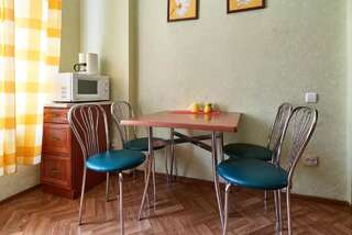 Апартаменты Home Hotel Apartments on Lva Tolstogo Киев-6