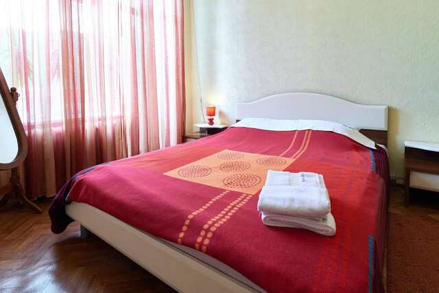 Апартаменты Home Hotel Apartments on Lva Tolstogo Киев-13