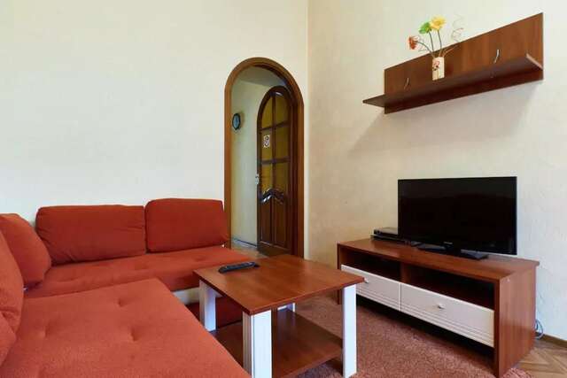 Апартаменты Home Hotel Apartments on Lva Tolstogo Киев-16
