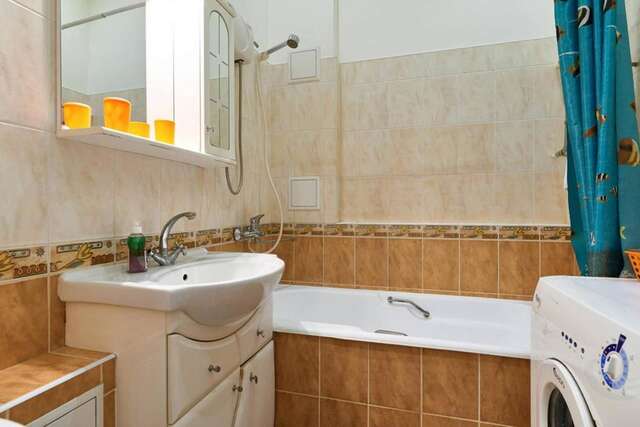 Апартаменты Home Hotel Apartments on Lva Tolstogo Киев-22