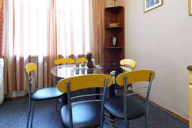 Апартаменты Home Hotel Apartments on Lva Tolstogo Киев-41